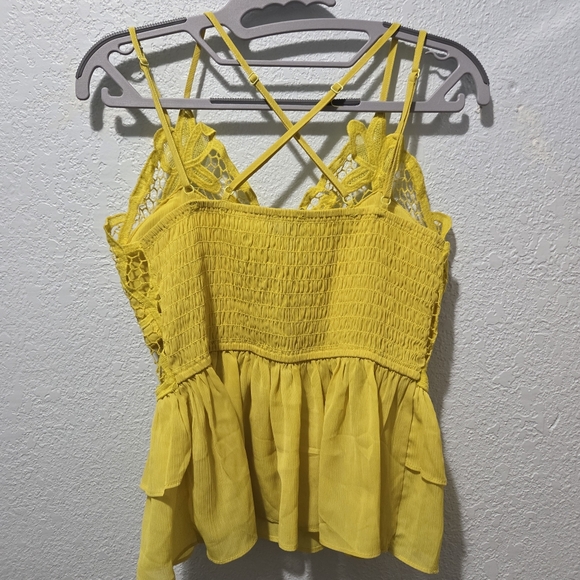 Lulumari Vibrant Yellow Lace Peplum Top - Picture 5 of 5